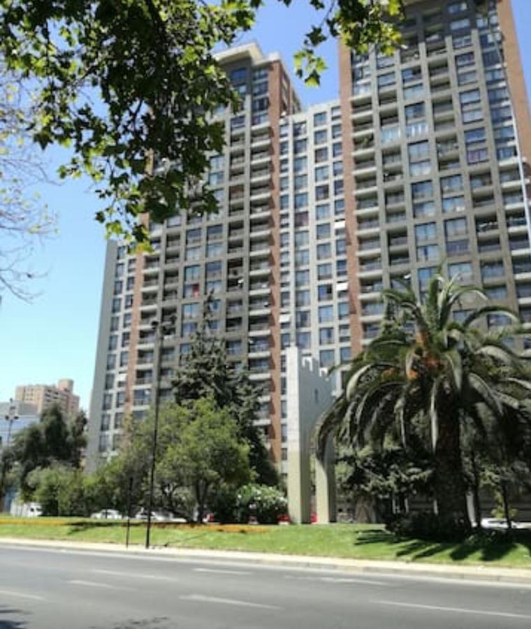 Departamento Edificio Plaza Los Reyes Santiago